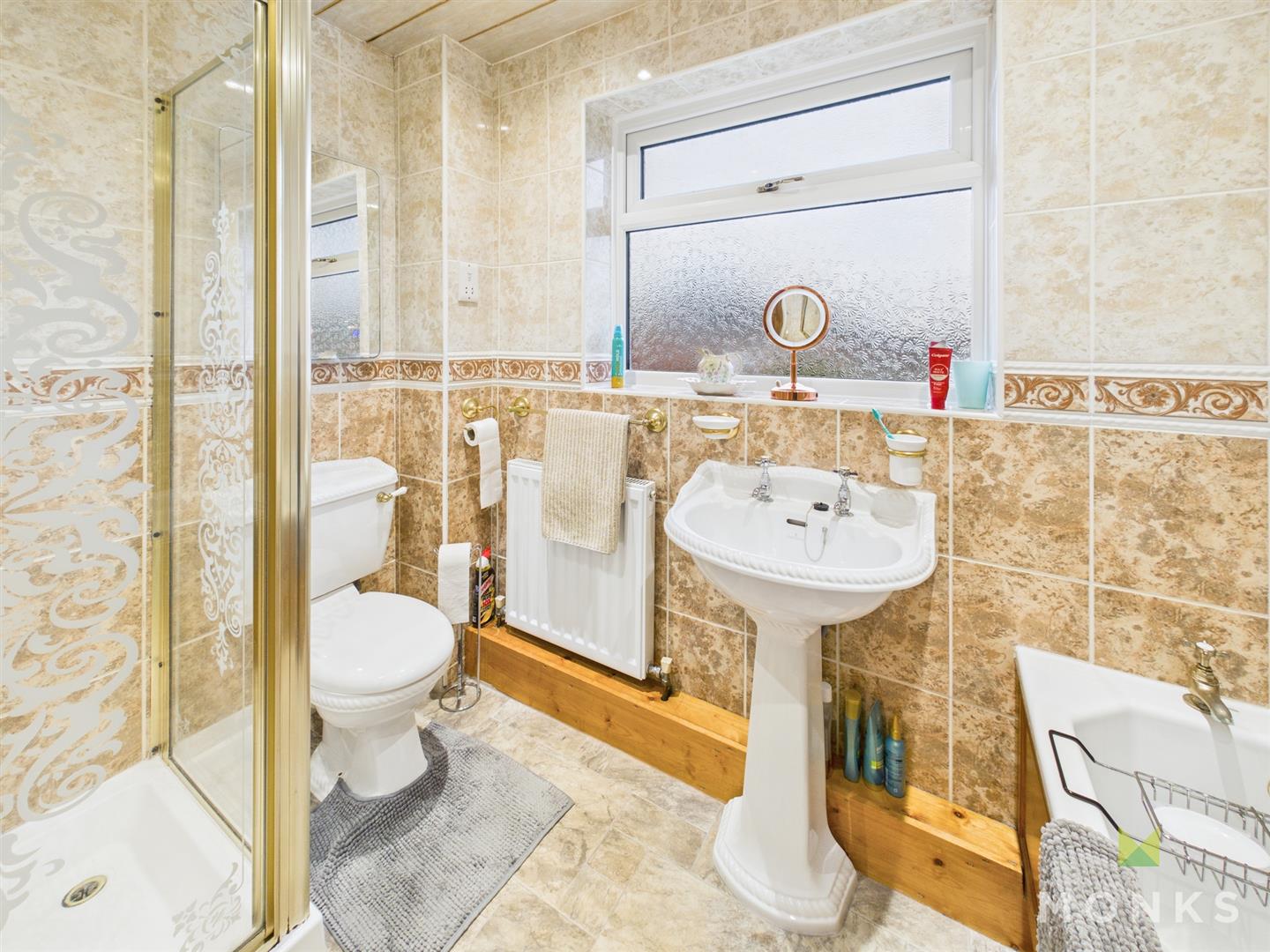 9 Preshenlle Lane, Oswestry, SY10 7UB For Sale